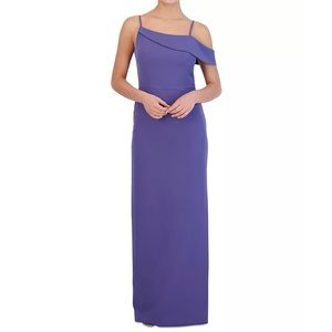 One shoulder gown in dazzling blue